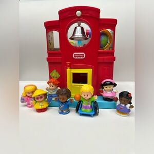 Fisher-Price Little People School + 7 People SOUND WORKS